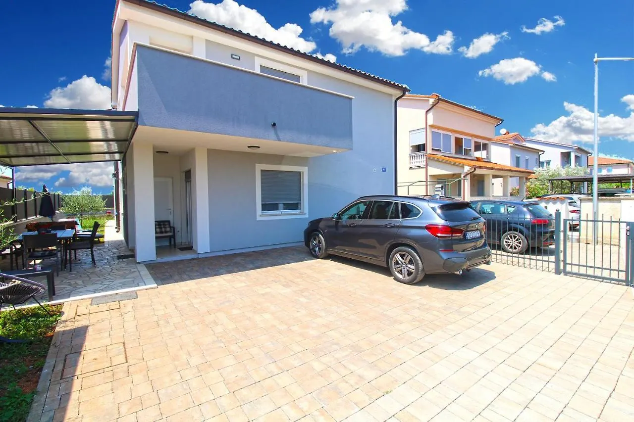 House Fazana 2283 Villa
